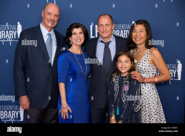 Woody Harrelson daughter at a public event with family.