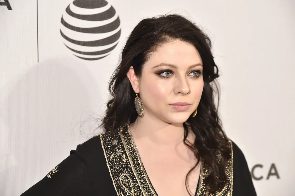Collage-style tribute image representing social media tributes to Michelle Trachtenberg