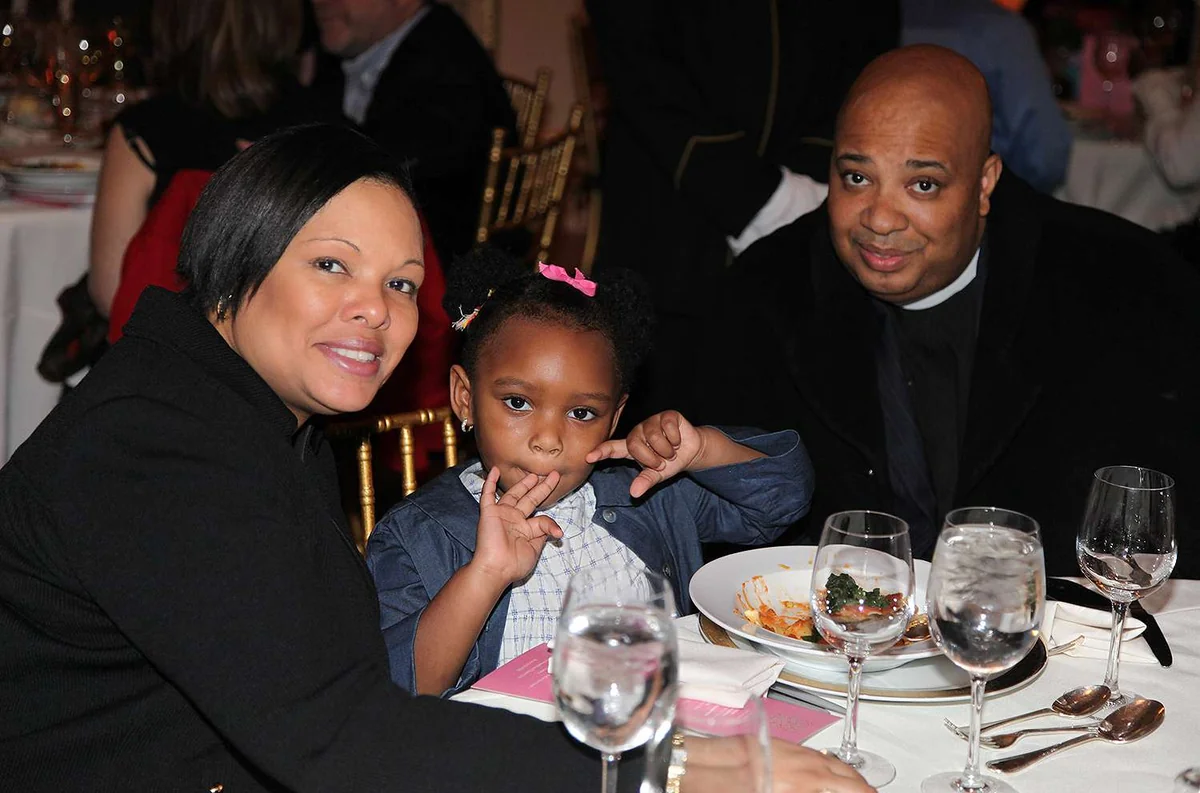Family dinner with Rev Run before the loss of rev run daughter passed away.