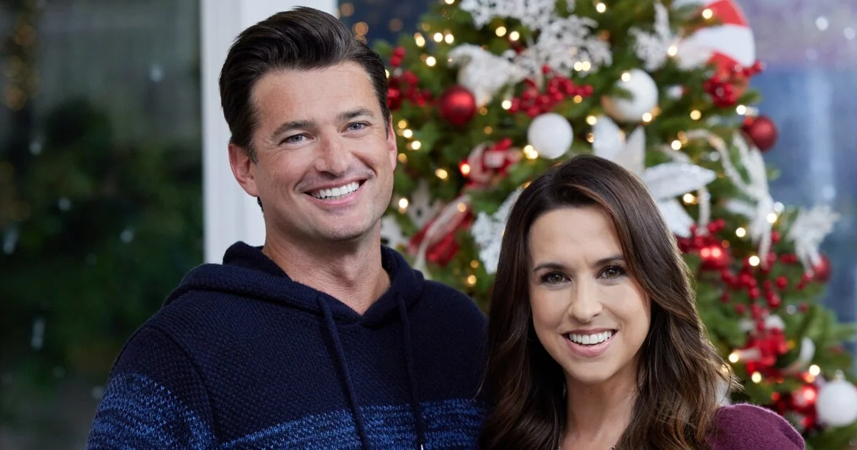 Lacey Chabert Disney holiday movie scene.