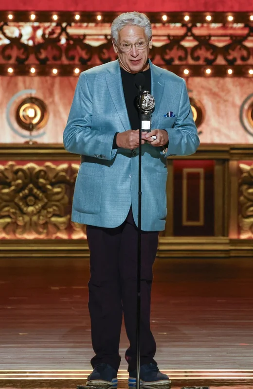 Award ceremony showcasing health discussions including ozempic ice spice.